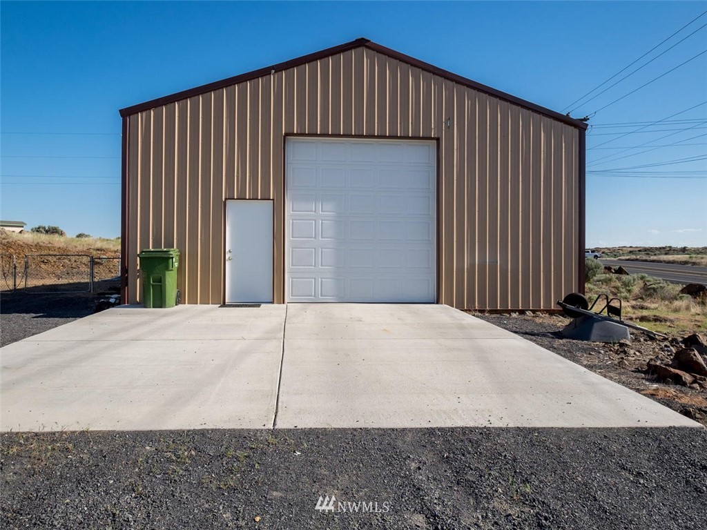 12005 Dodson Road Northwest Ephrata, WA 98823 - Photo 2 of 20 Gallery Image 2