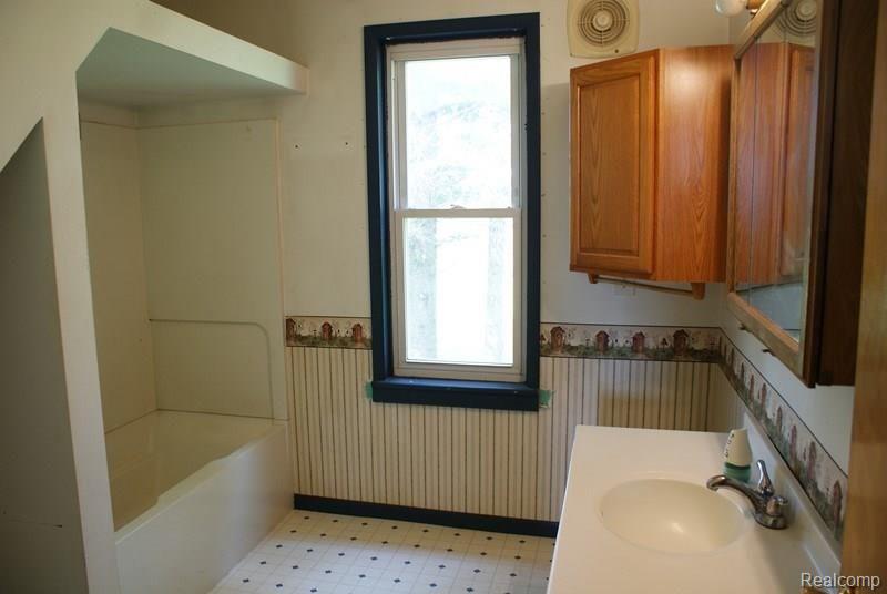 5200 Walker Road Marlette, MI 48453 - Photo 18 of 29 051627.jpg