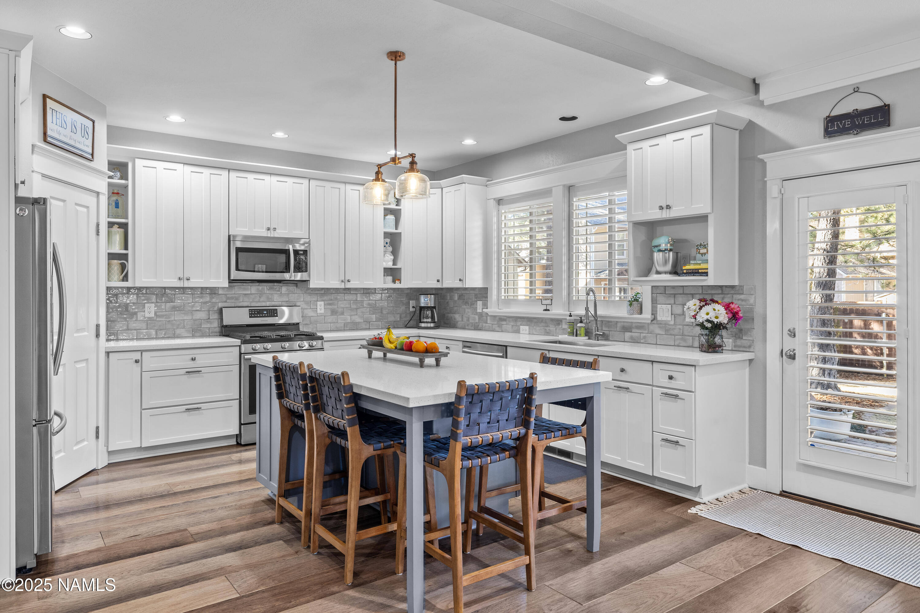 310 West Wulfenite Road Flagstaff, AZ 86005 - Photo 12 of 28 New Quartz Countertops & 42" Cabinets
