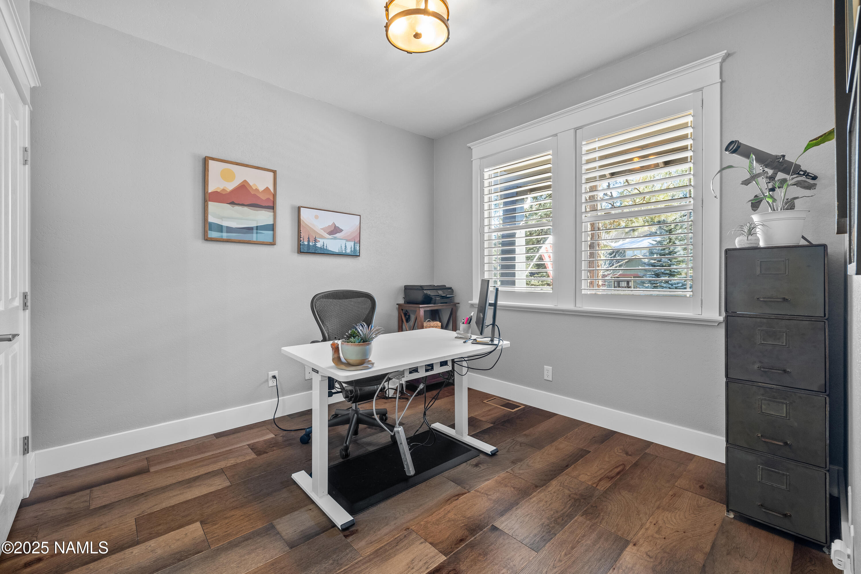 310 West Wulfenite Road Flagstaff, AZ 86005 - Photo 14 of 28 Office/ Full Guest Suite Downstairs