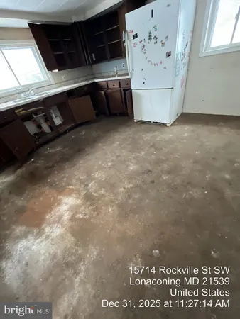 $43,700 | 15718 Rockville Street Southwest, Lonaconing, MD 21539