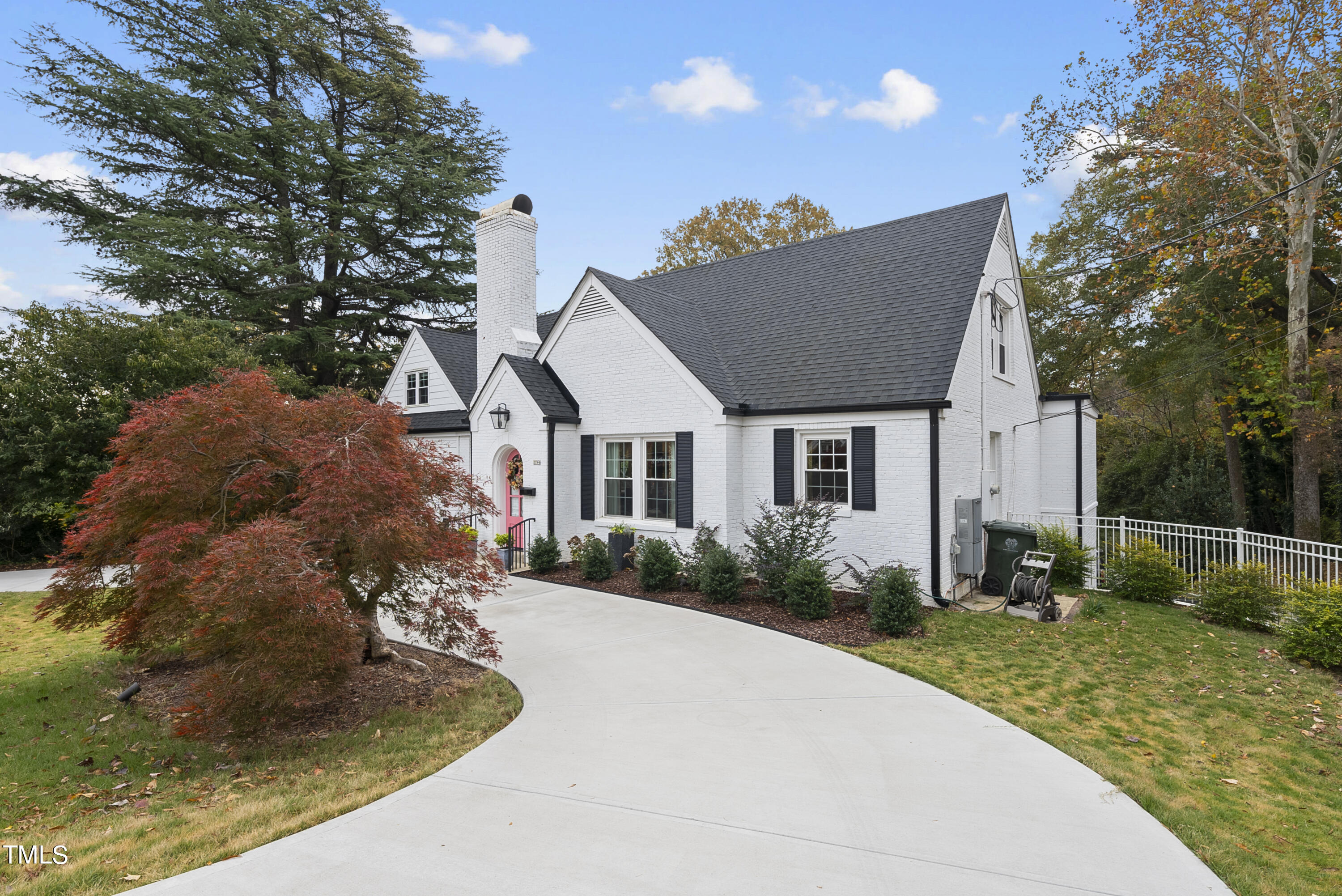 2206 Anderson Drive Raleigh, NC 27608 - Photo 71 of 79 Circular Driveway (2)