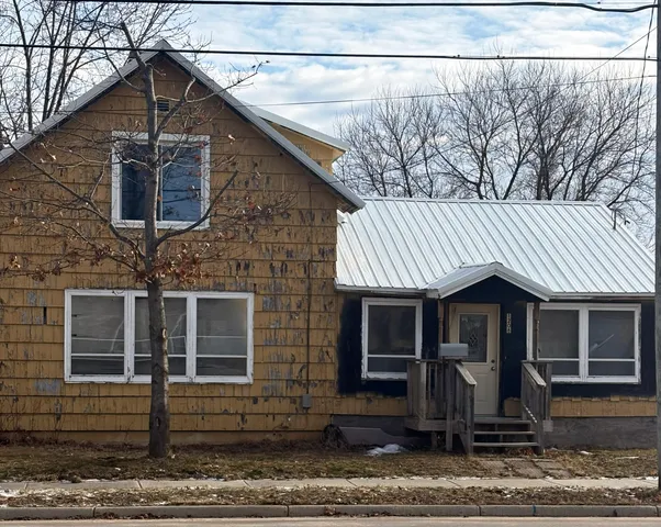 $80,000 | 1208 Academy Street, Elroy, WI 53929