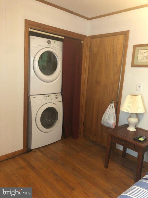 21606 Chicken Point Road Tilghman, MD 21671 - Photo 41 of 53 Cottage laundry space