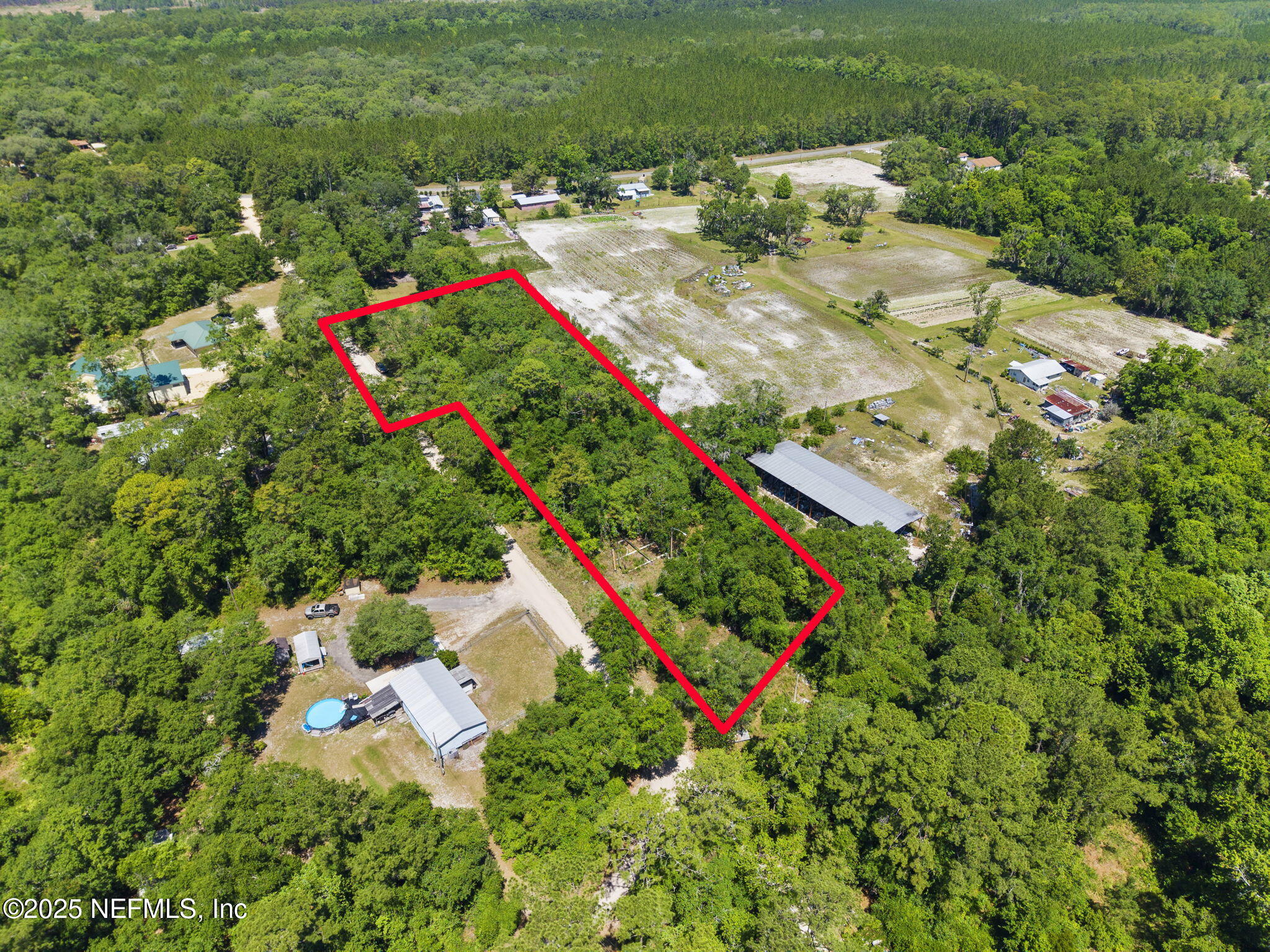 1948 Wager Road Green Cove Springs, FL 32043 - Photo 4 of 8 3-web-or-mls-DJI_20250523115556_0007_D-E