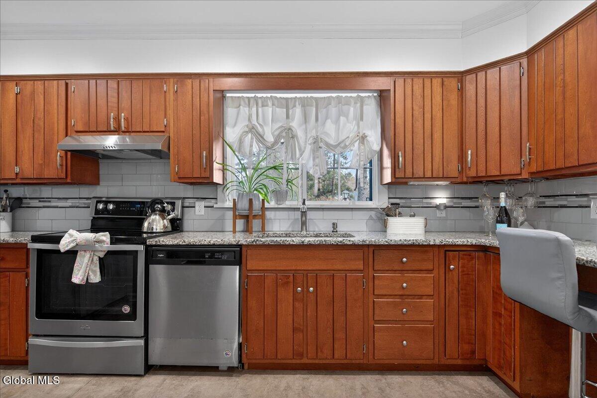 2460 Troy-Schenectady Road Niskayuna, NY 12309 - Photo 13 of 37 35-2460 TROY SCHENECTADY RD-9