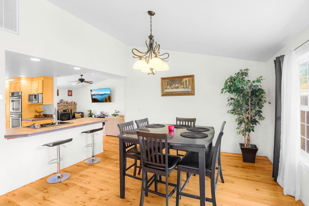 107 North 1st Street Talent, OR 97540 - Photo 11 of 42