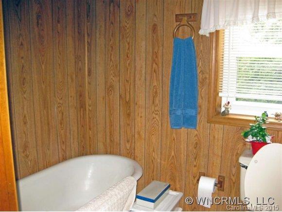 431 Pace Road Hendersonville, NC 28792 - Photo 14 of 24