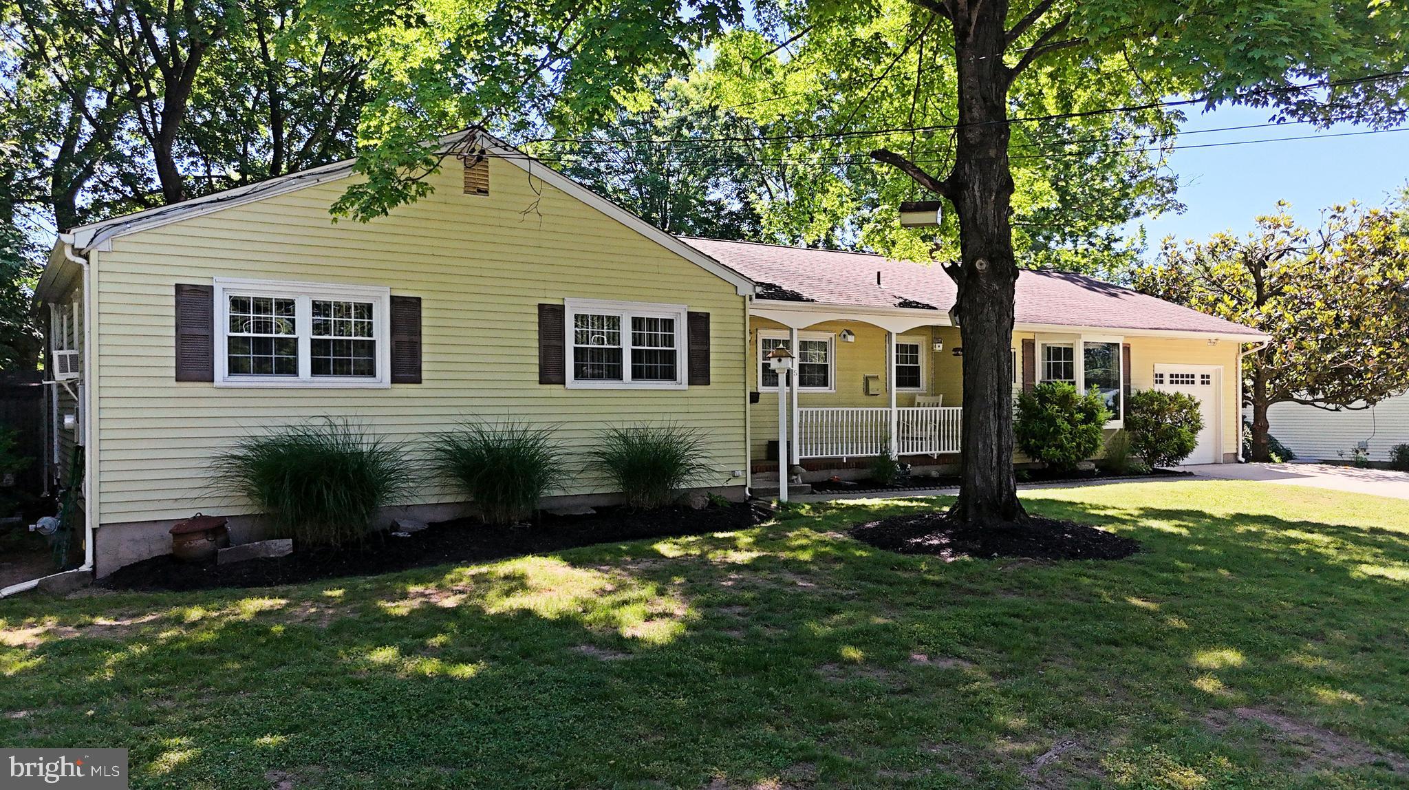 5 Royal Oak Road Lawrence Township, NJ 08648 - Photo 1 of 53