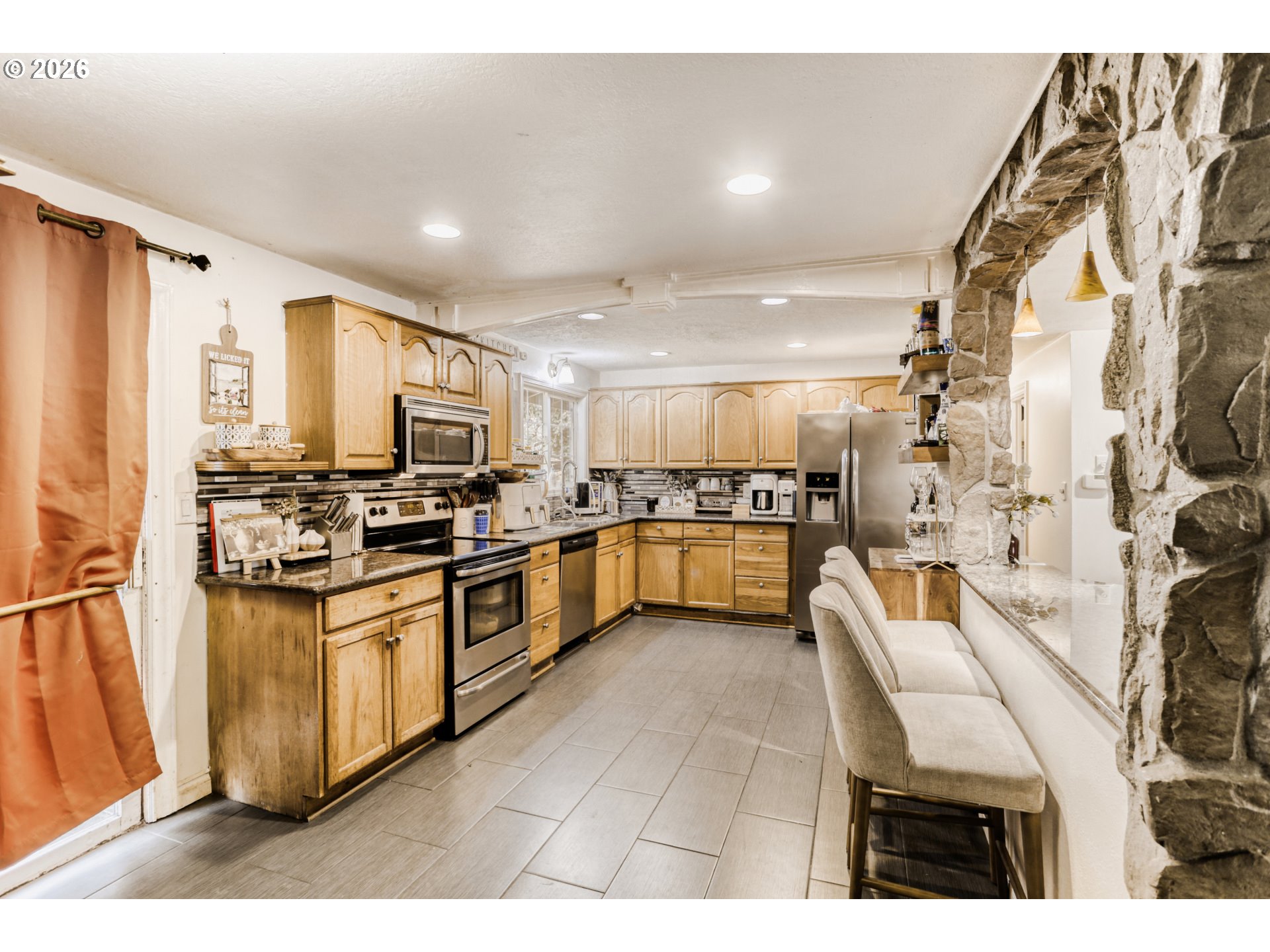 804 Southeast 176th Place Portland, OR 97233 - Photo 16 of 33