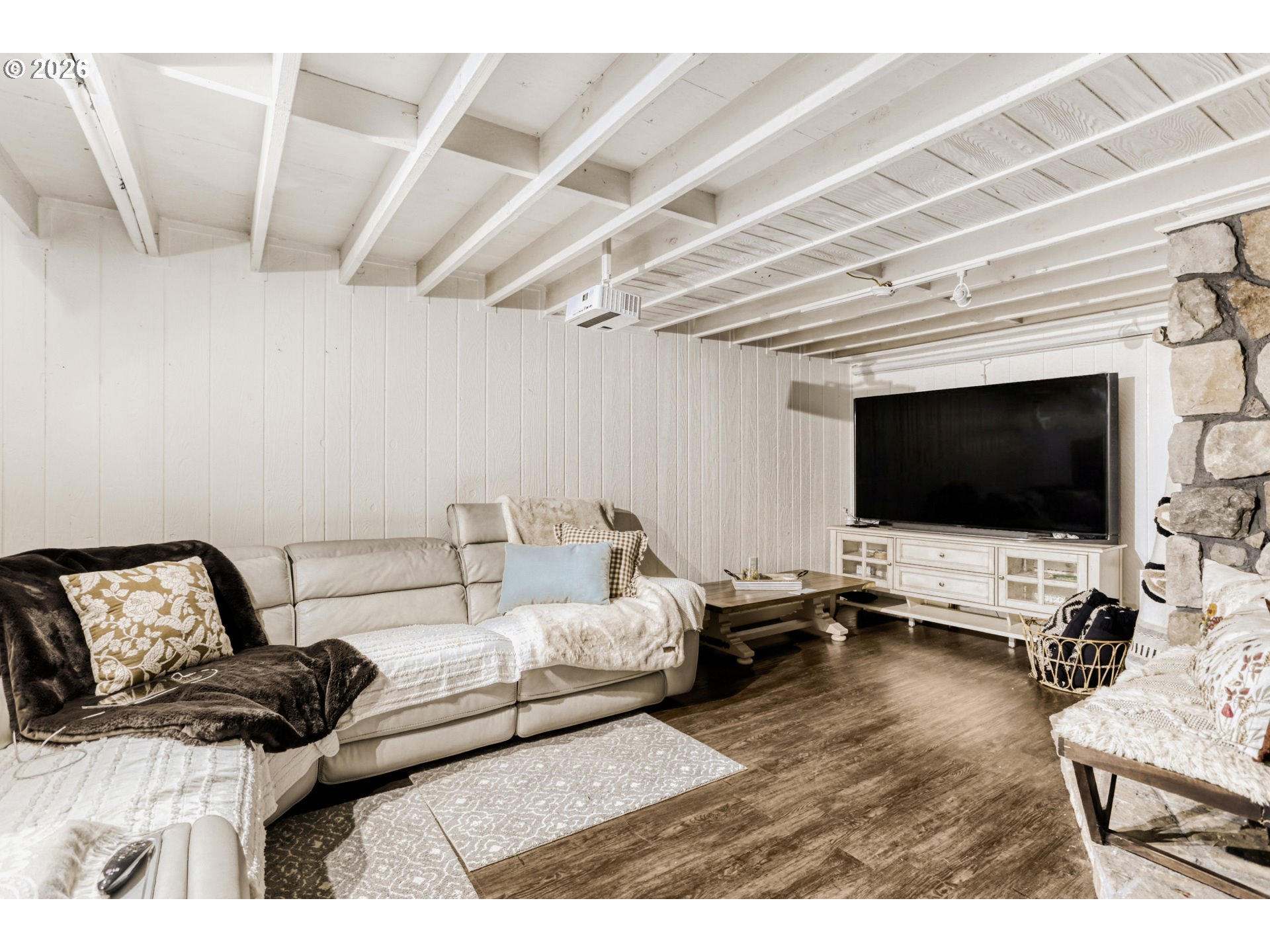 804 Southeast 176th Place Portland, OR 97233 - Photo 7 of 33