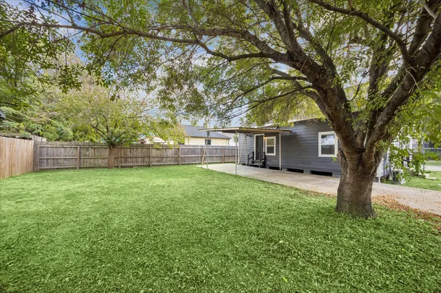 $1,400 | 502 Gregg Street, Houston, TX 77020