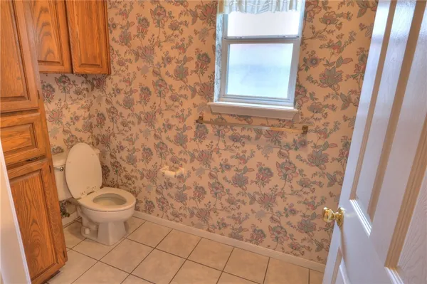 $2,300 | 7713 Odessa Drive, Corpus Christi, TX 78413