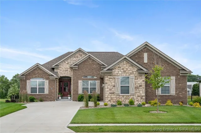 $619,900 | 1865 Augusta Boulevard, Henryville, IN 47126