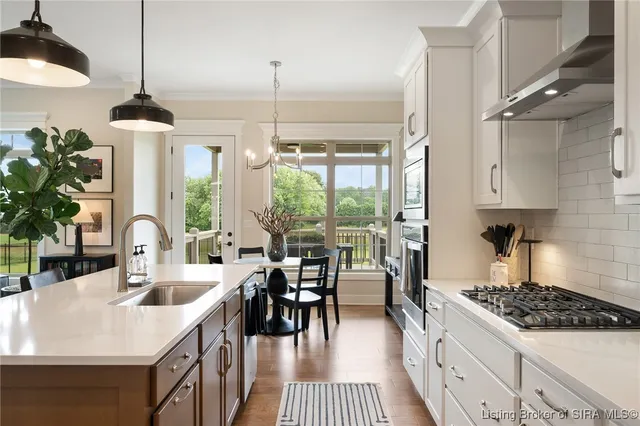 $619,900 | 1865 Augusta Boulevard, Henryville, IN 47126