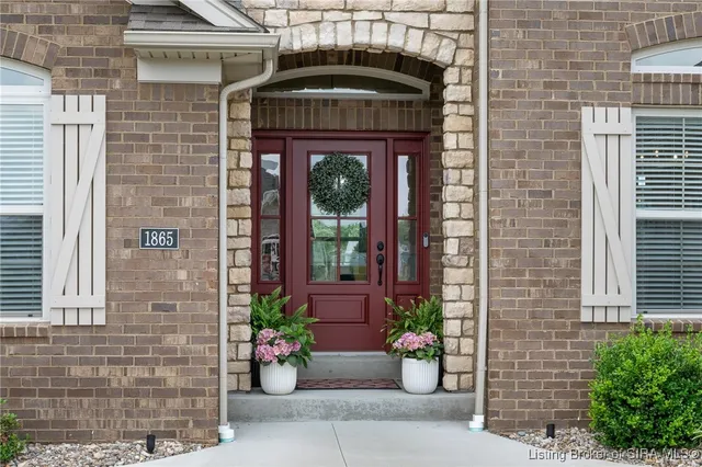 $619,900 | 1865 Augusta Boulevard, Henryville, IN 47126