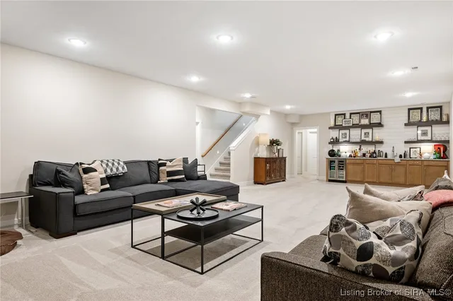 $619,900 | 1865 Augusta Boulevard, Henryville, IN 47126