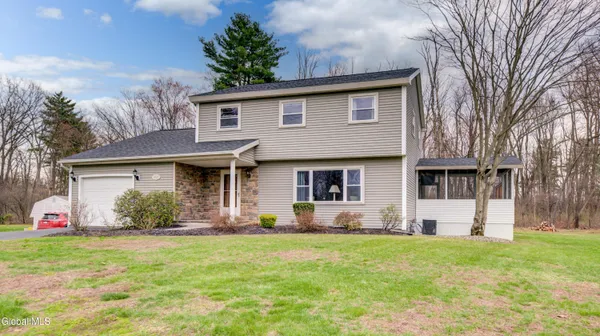 $439,900 | 4328 Buckingham Drive, Niskayuna, NY 12304