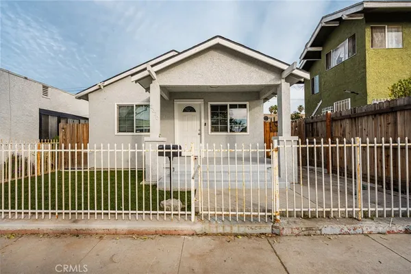 $499,000 | 2320 Locust Avenue, Long Beach, CA 90806