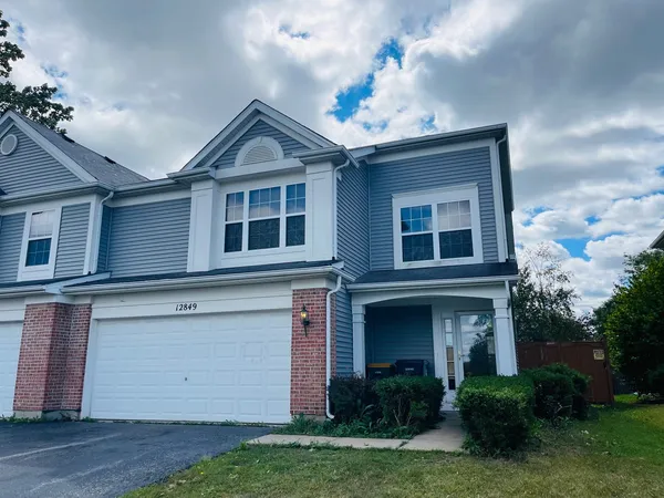 $2,100 | 12849 West Wakefield Drive, Beach Park, IL 60087