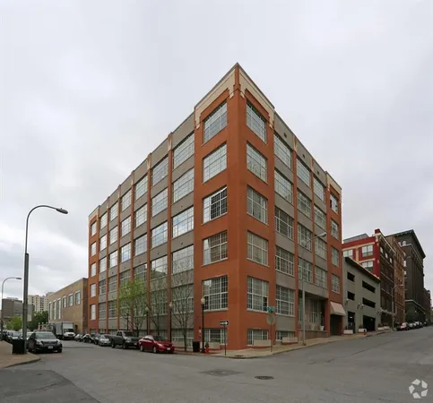 $217,500 | 321 West 7th Street, Unit 306, Kansas City, MO 64105