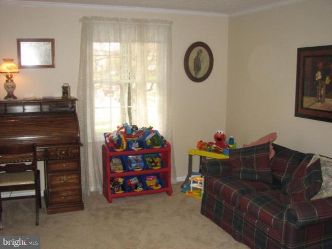 504 Sunfield Way Frederick, MD 21703 - Photo 13 of 18 Living Room