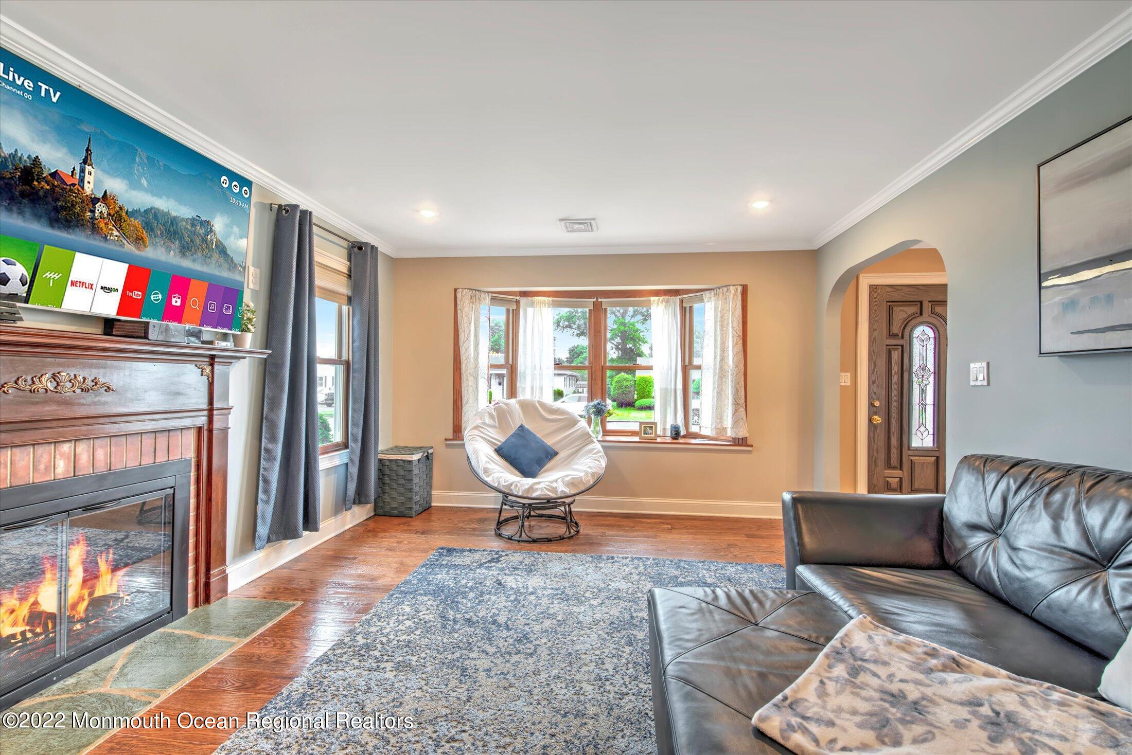 52 Cannon Road Freehold, NJ 07728 - Photo 12 of 46 13-LIVING ROOM