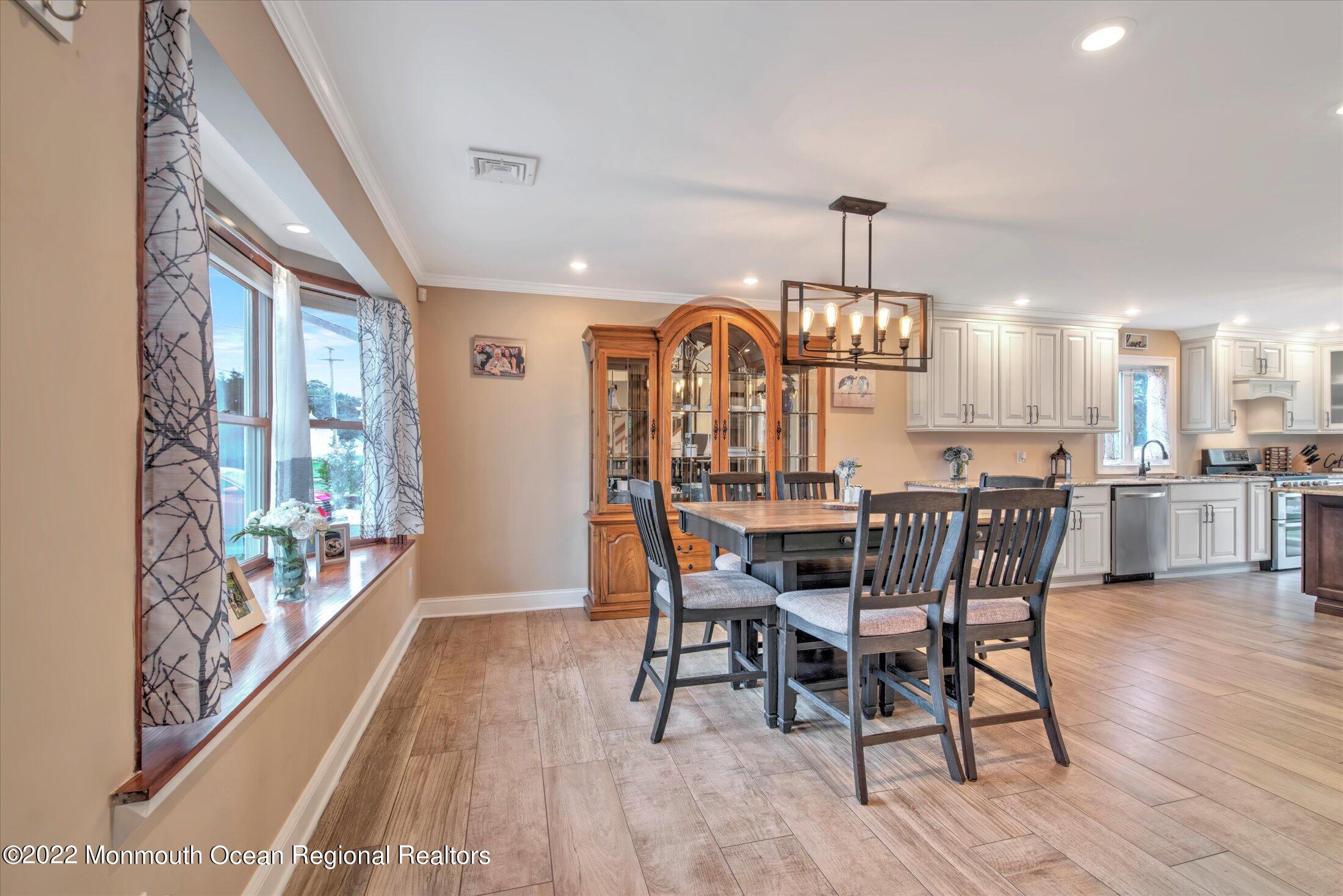 52 Cannon Road Freehold, NJ 07728 - Photo 14 of 46 15-DINING ROOM