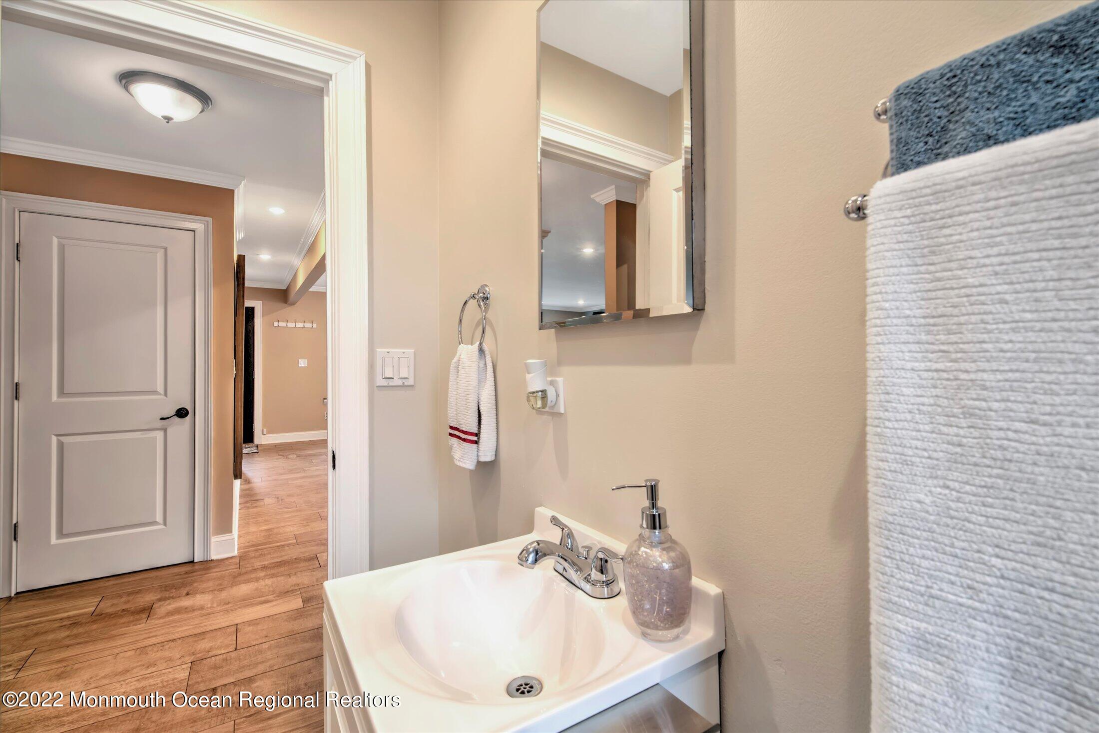 52 Cannon Road Freehold, NJ 07728 - Photo 27 of 46 28-BATHROOM