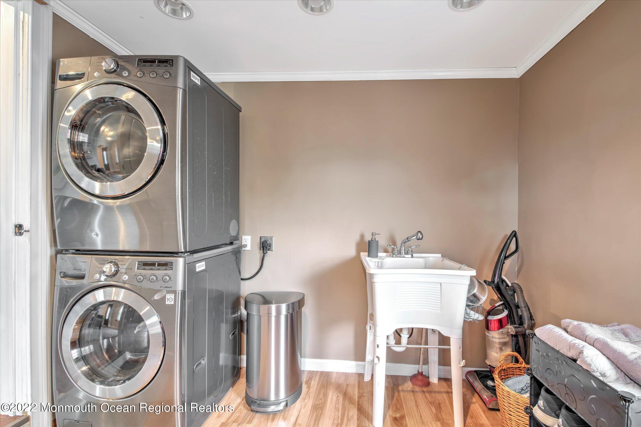 52 Cannon Road Freehold, NJ 07728 - Photo 28 of 46 29-LAUNDRY ROOM