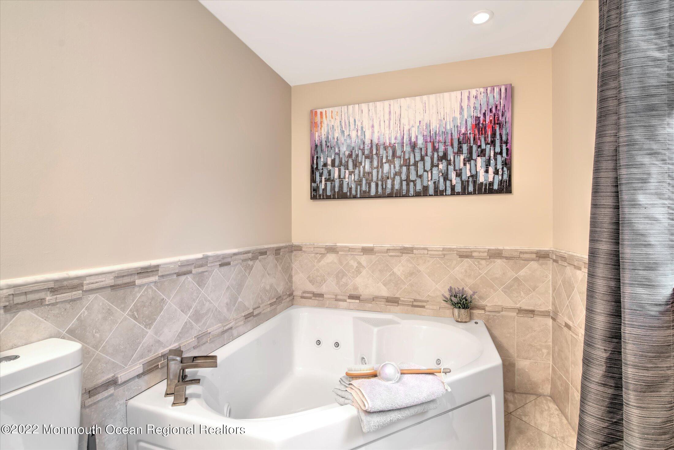 52 Cannon Road Freehold, NJ 07728 - Photo 40 of 46 41-BATHROOM