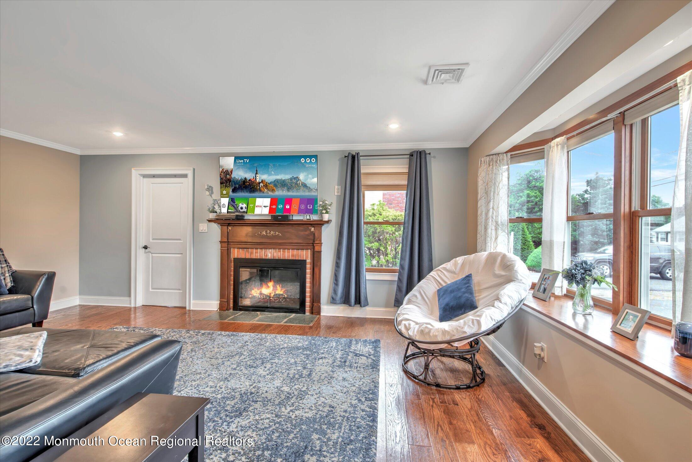 52 Cannon Road Freehold, NJ 07728 - Photo 7 of 46 08-LIVING ROOM