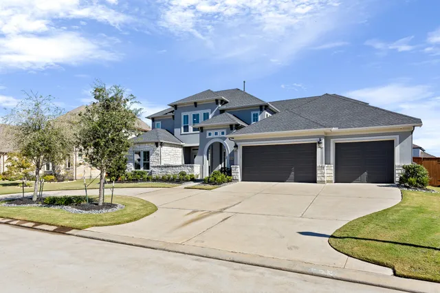 $1,075,000 | 11106 Laguna Mesa Drive, Cypress, TX 77433