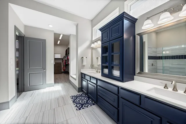 $1,075,000 | 11106 Laguna Mesa Drive, Cypress, TX 77433