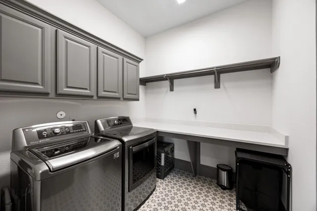 $1,075,000 | 11106 Laguna Mesa Drive, Cypress, TX 77433