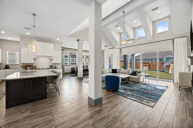 $1,075,000 | 11106 Laguna Mesa Drive, Cypress, TX 77433