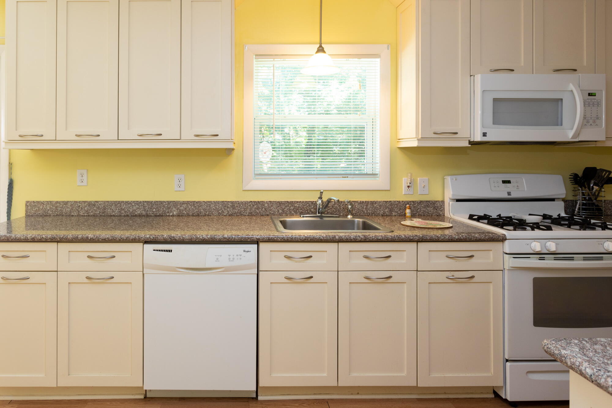 28 Crooked Pond Road Hyannis, MA 02601 - Photo 14 of 28 14
