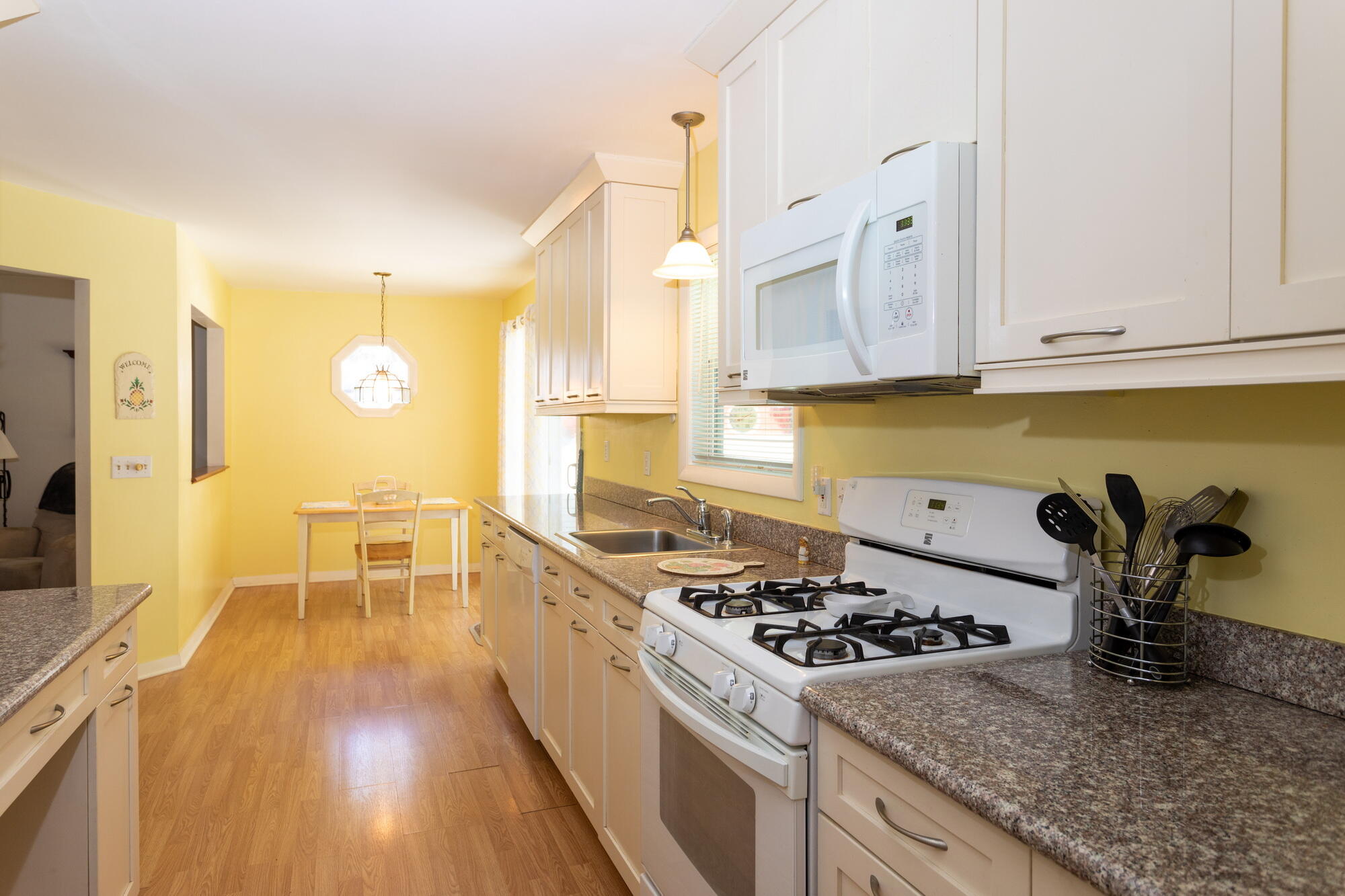 28 Crooked Pond Road Hyannis, MA 02601 - Photo 16 of 28 16