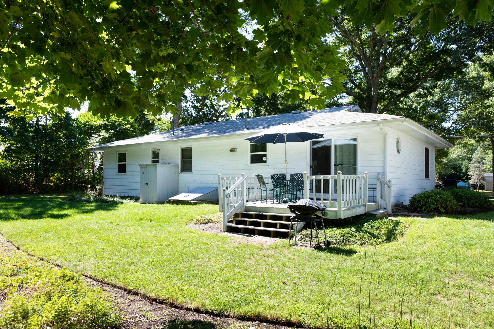28 Crooked Pond Road Hyannis, MA 02601 - Photo 7 of 28 07