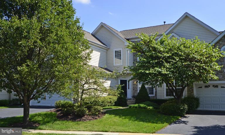 20070 Inverness Square Ashburn, VA 20147 - Photo 1 of 1 front view of a house with a tree