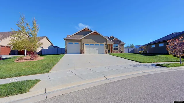 $765,000 | 2793 Croydon Drive, Casper, WY 82609