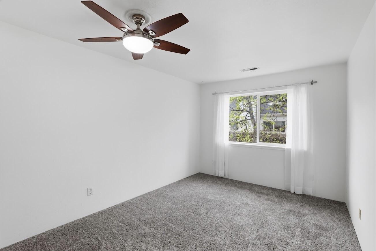 467 Tulipan Way Talent, OR 97540 - Photo 17 of 27