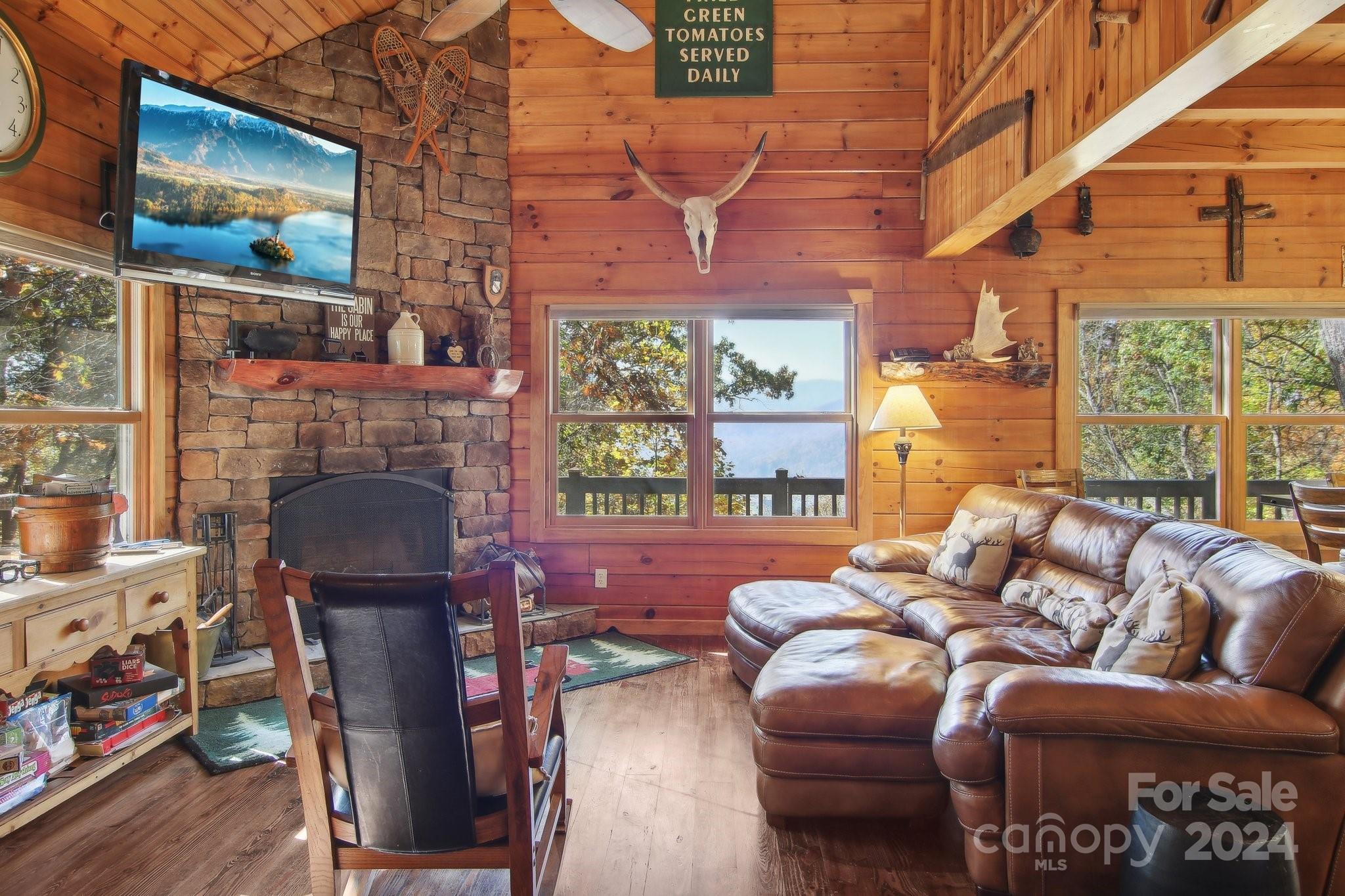 27 Tuckaway Road Waynesville, NC 28785 - Photo 12 of 48 Gallery Image 12