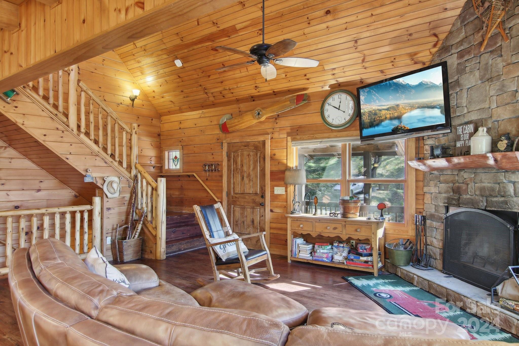 27 Tuckaway Road Waynesville, NC 28785 - Photo 13 of 48 Gallery Image 13