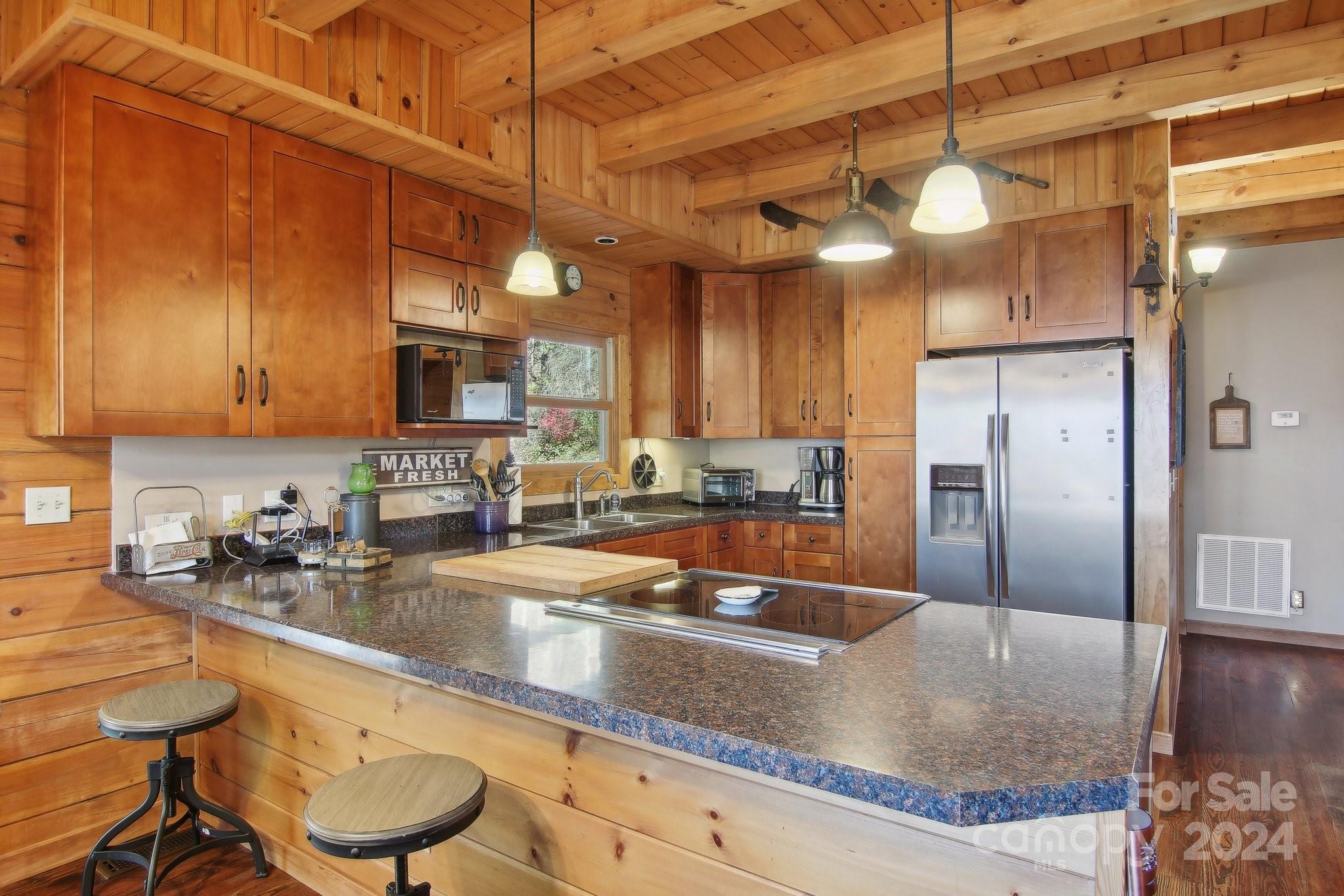27 Tuckaway Road Waynesville, NC 28785 - Photo 17 of 48 Gallery Image 17