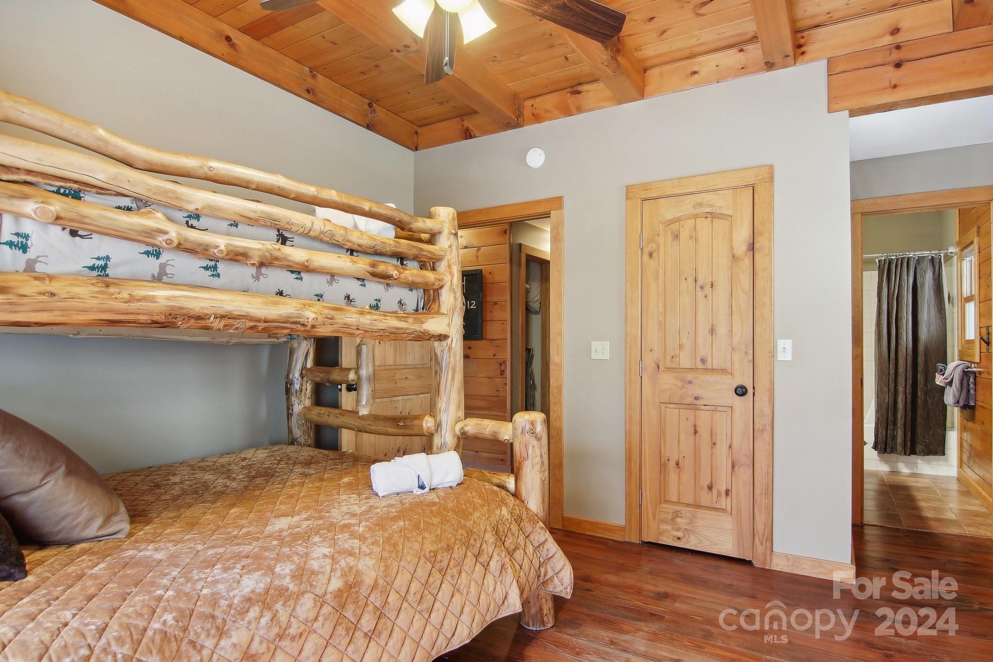 27 Tuckaway Road Waynesville, NC 28785 - Photo 24 of 48 Gallery Image 24