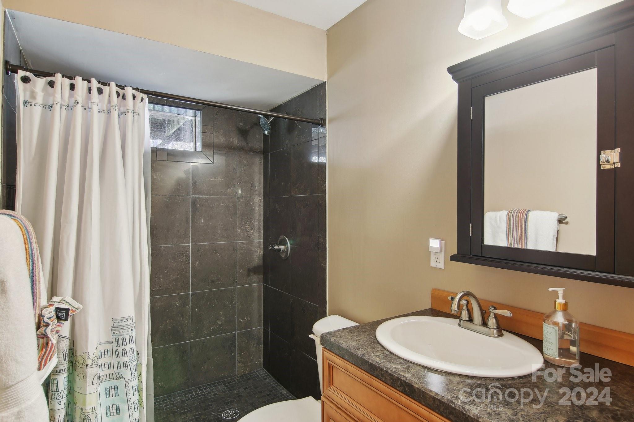 27 Tuckaway Road Waynesville, NC 28785 - Photo 31 of 48 Gallery Image 31