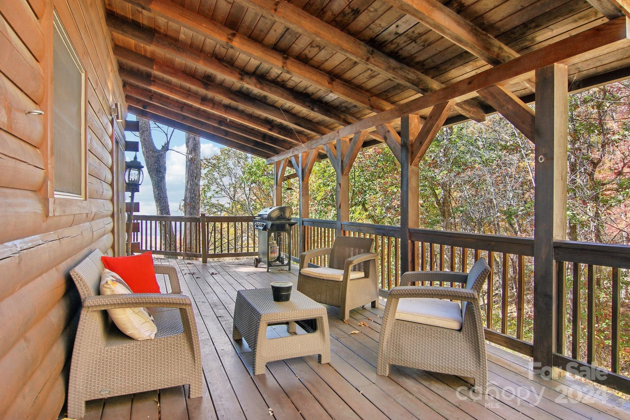 27 Tuckaway Road Waynesville, NC 28785 - Photo 7 of 48 Gallery Image 7