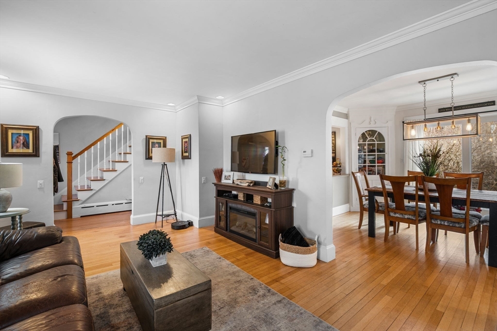 13 Leslie O Johnson Road Gloucester, MA 01930 - Photo 4 of 42