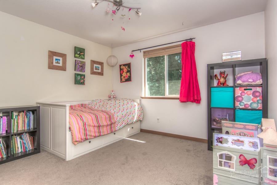 19548 Apache Road Bend, OR 97702 - Photo 14 of 25 Gallery Image 14